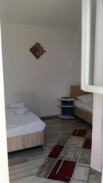 Camere cu baie proprie la Vama Veche